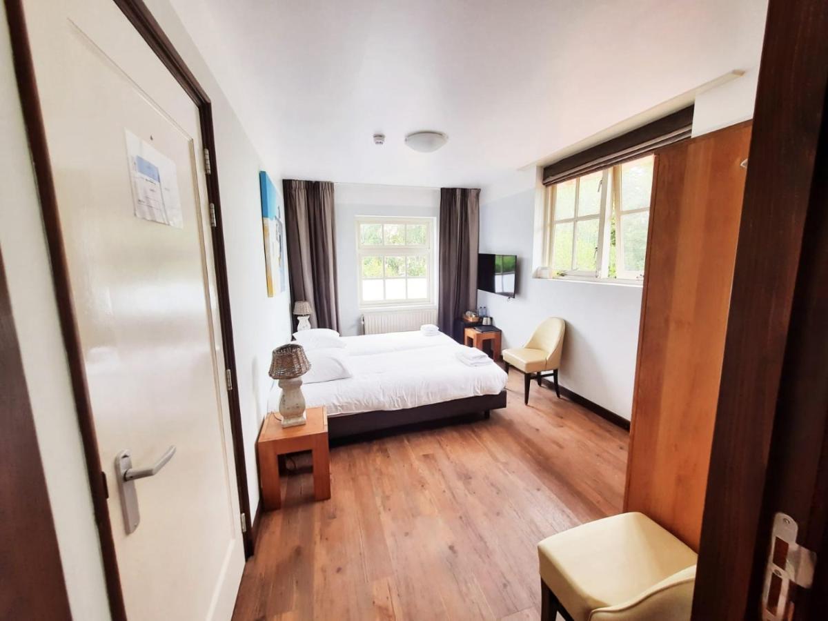 Strandhotel Dennenbos Oostkapelle Εξωτερικό φωτογραφία