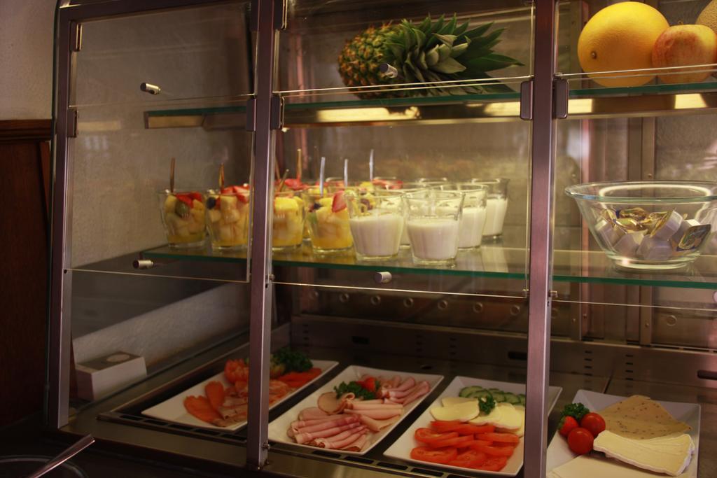 Strandhotel Dennenbos Oostkapelle Εξωτερικό φωτογραφία